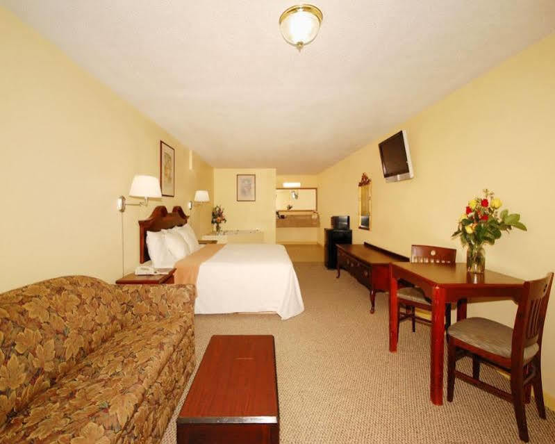 Rodeway Inn Memphis Exterior photo